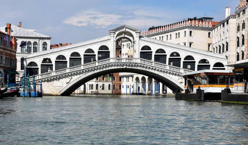 5 Euro'su olan herkes Venedik'e girebilecek: Günübirlik turistlere paralı giriş uygulaması