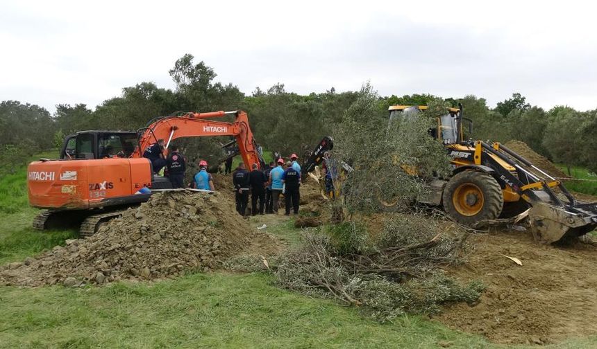 Kanal çalışması sırasında toprak kayması: 3 işçiden 2'si hayatını kaybetti