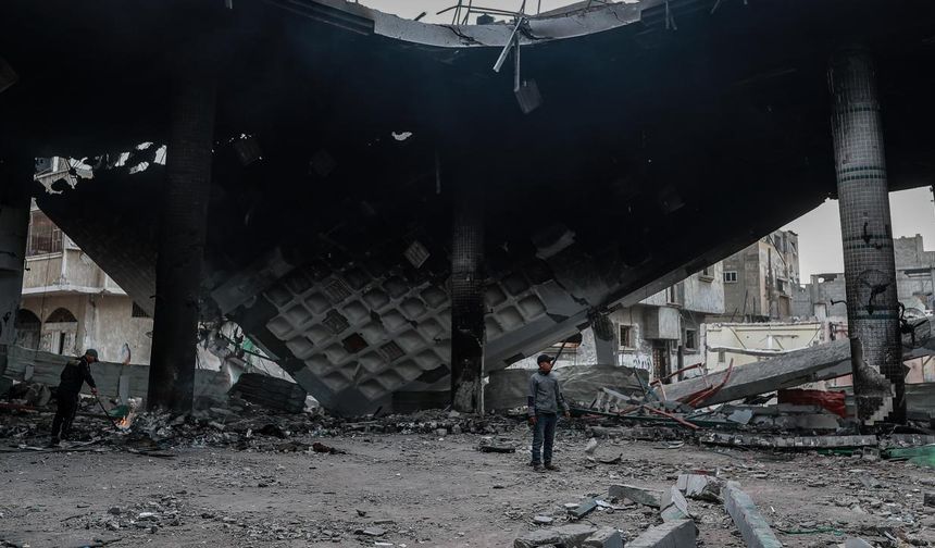 AB'den İsrail'e Refah'taki saldırılara son verme çağrısı: 'İnsani krizi derinleştiriyor'