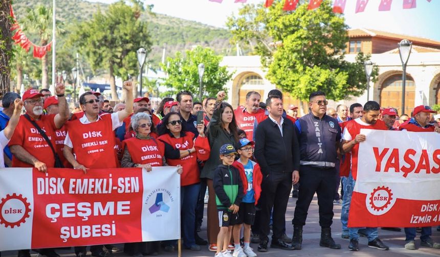 Çeşme'de Başkan Denizli 1 Mayıs'ta emekçilerle omuz omuza