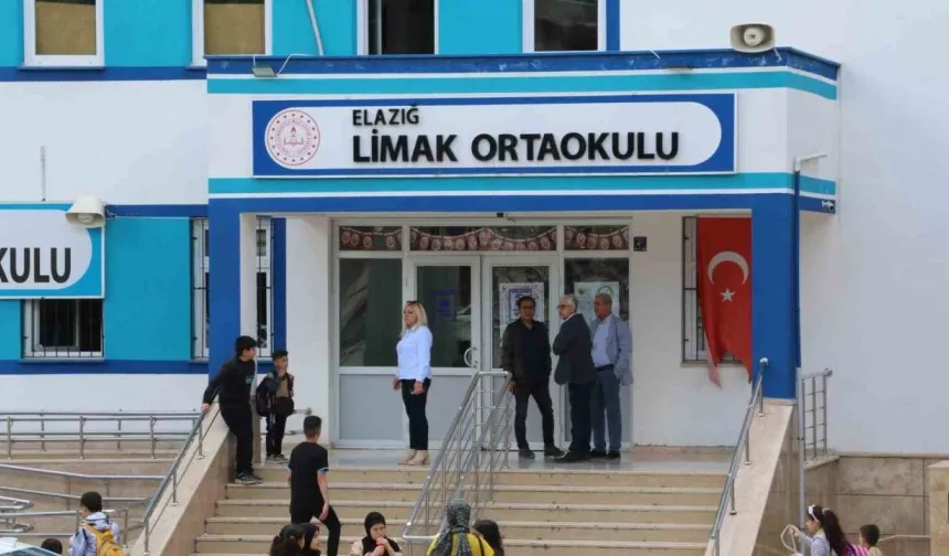 Elazığ Limak Ortaokulunda dehşet: 8’inci sınıf öğrencisi öğretmenini bıçakladı!