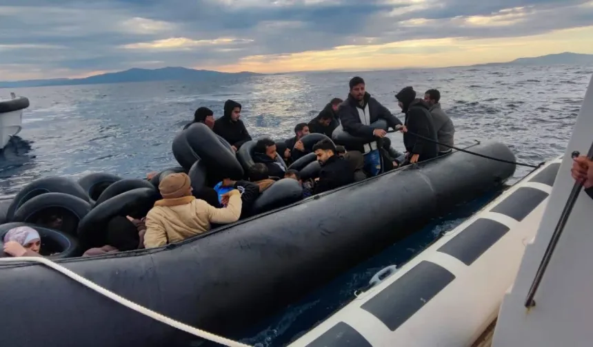 İzmir son dakika! Urla ve Foça'da göçmen operasyonu: 3 kaçakçı yakalandı