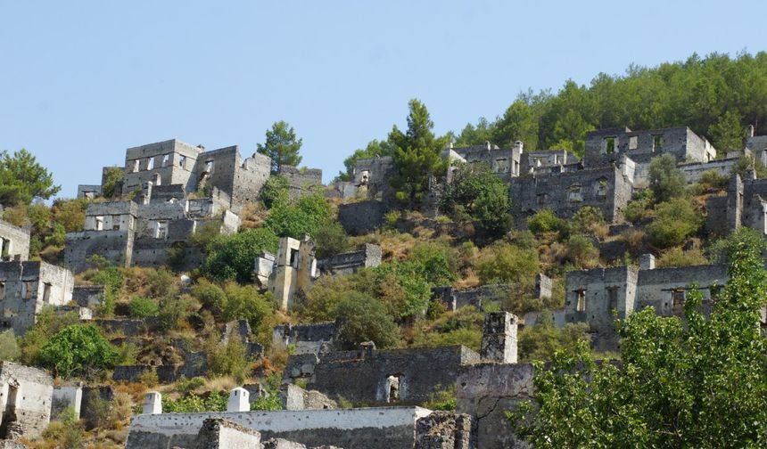 Hayalet Köy'e yoğun ilgi: Muğla'nın tarihi büyüsü ziyaretçileri kendine çekiyor!