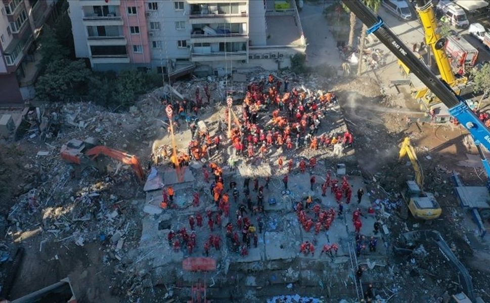 İzmir depreminde en çok kaybın verildiği 'Rıza Bey Apartmanı' davasında yargılama sürüyor