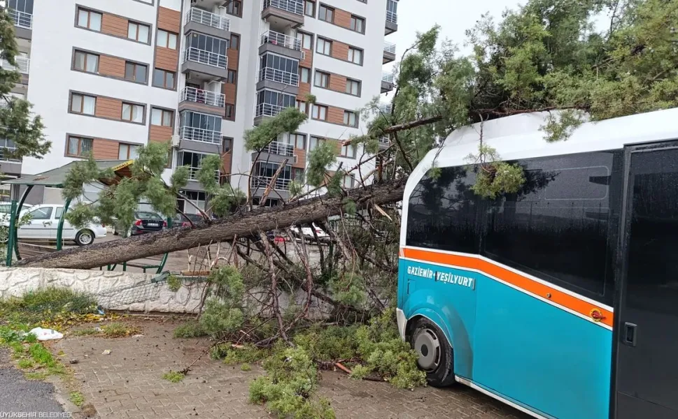 İzmir'de tedbir alındı: 850 personel sahaya indi!