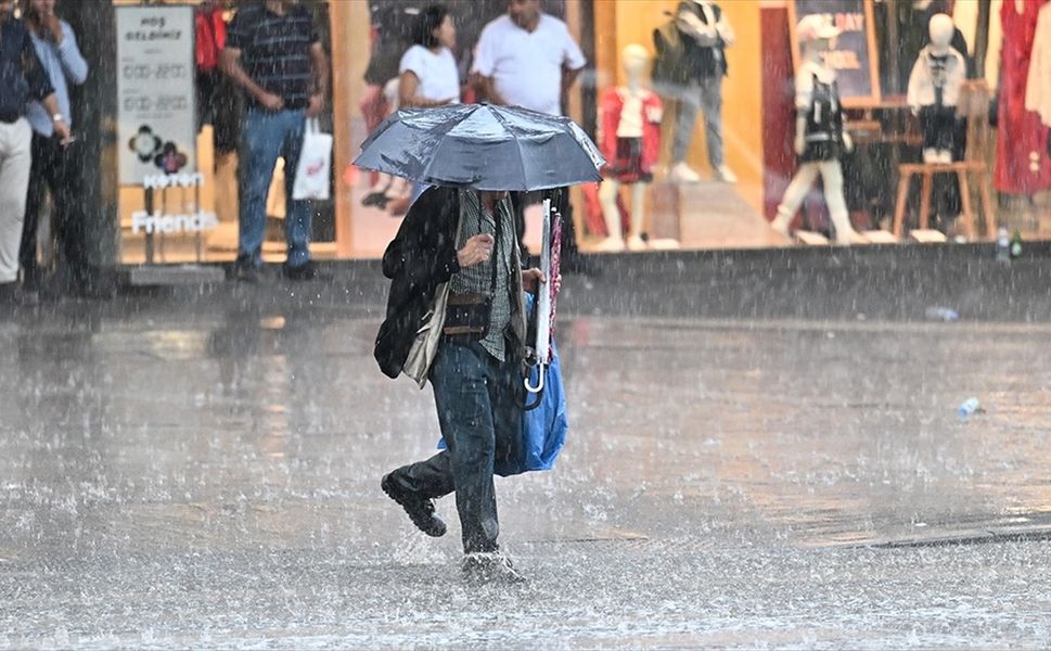 Sıcaklıklar 10 ila 15 derece düşecek: İzmir'de hava nasıl olacak?