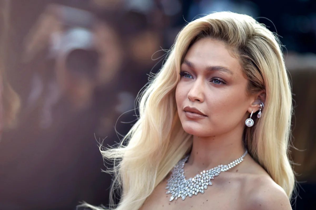 gigi-hadid-neden-tutuklandi-gigi-hadid-tutuklandi-mi-gigi-hadid-uyusturucu-mu-kullaniyor2