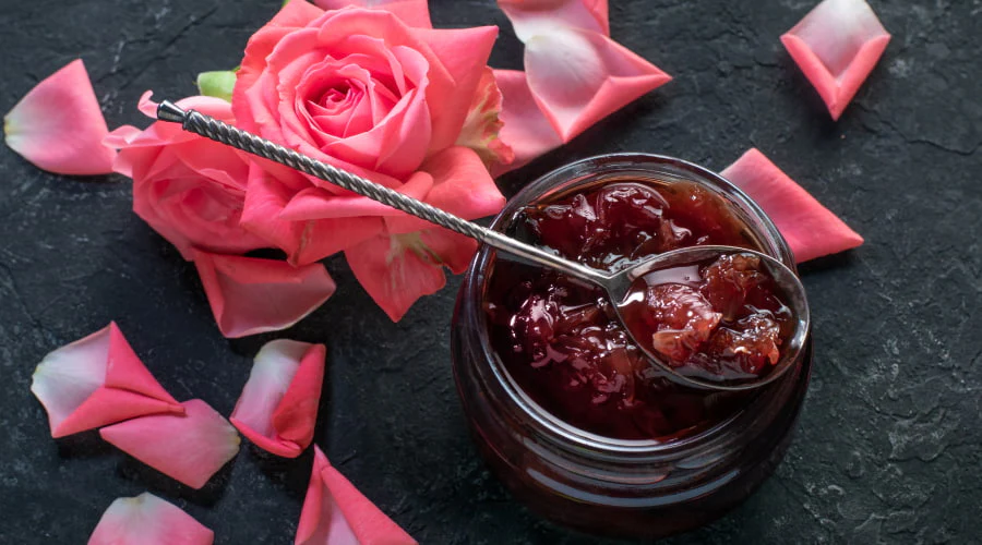 1_Homemade_Rose_Petal_Jam_Recipe_900x