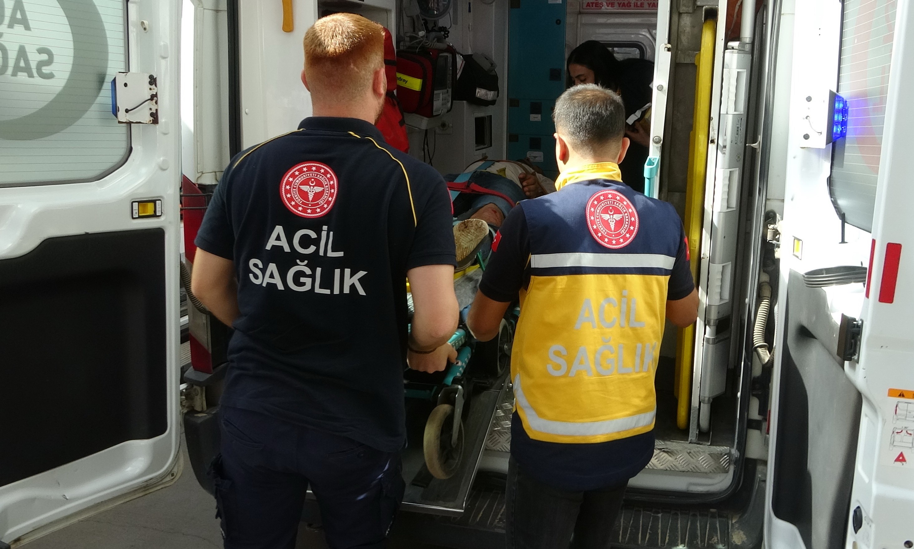 Adıyaman’da facia! Kule vinç devrildi 2 yaralı (1)-1