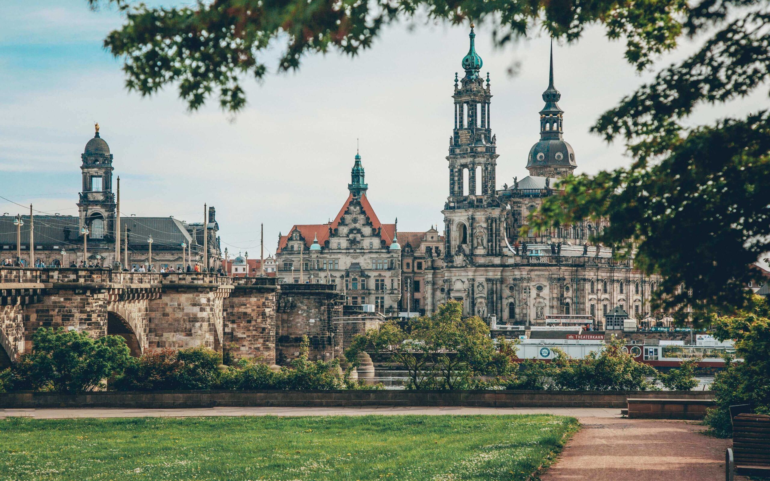 dresden-nerededir-dresdene-nasil-gidilir-dresdende-gidilebilecek-tarihi-yerler-neresidir  ee