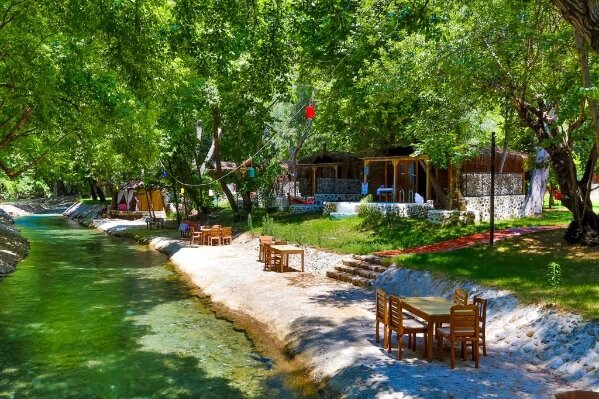 fethiye-yaniklar-koyu-huzur-ve-keyif-dolu-bir-tatil-icin-ideal-bir-destinasyon (3)