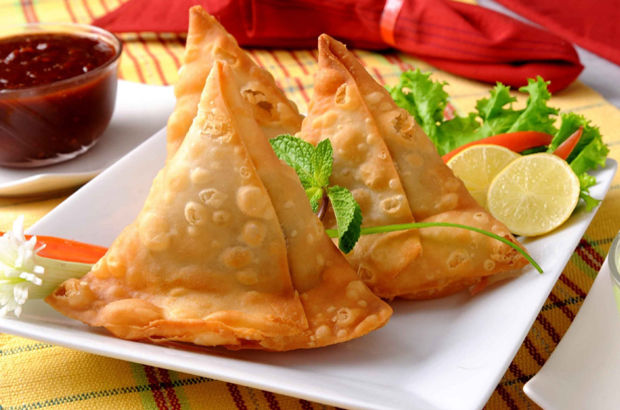 Masterchef'in dün akşam yayınlanan bölümünde kabul edilmeyen Samosa yemeğinin tarifi! Samosa nasıl yapılır  (1)-1