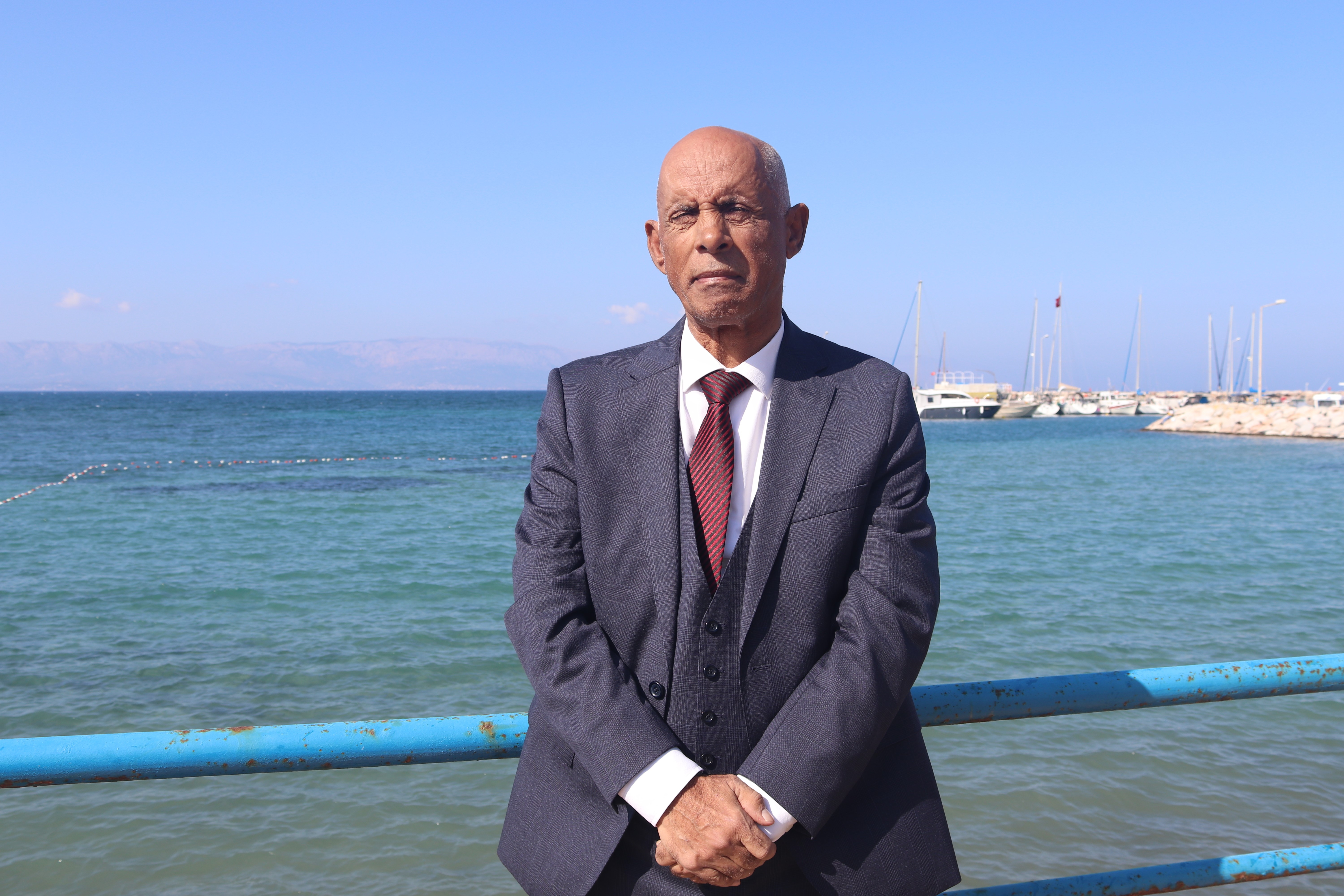İzmir'de yaşayan Filistinli Avukat Nasser Hajjar ailesine ulaşmaya çalışıyor (3)