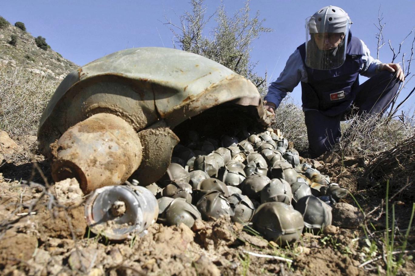 Rusya'dan 'misket bombası' açıklaması 'Ukrayna, sınıra yakın bir köyü bombaladı'