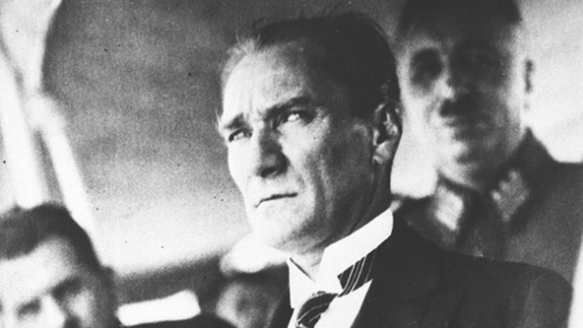 Atatürkün en güzel fotoğrafları hangileri 10 Kasım Atatürk resimleri Atatürk 10 kasım fotoğrafları neler