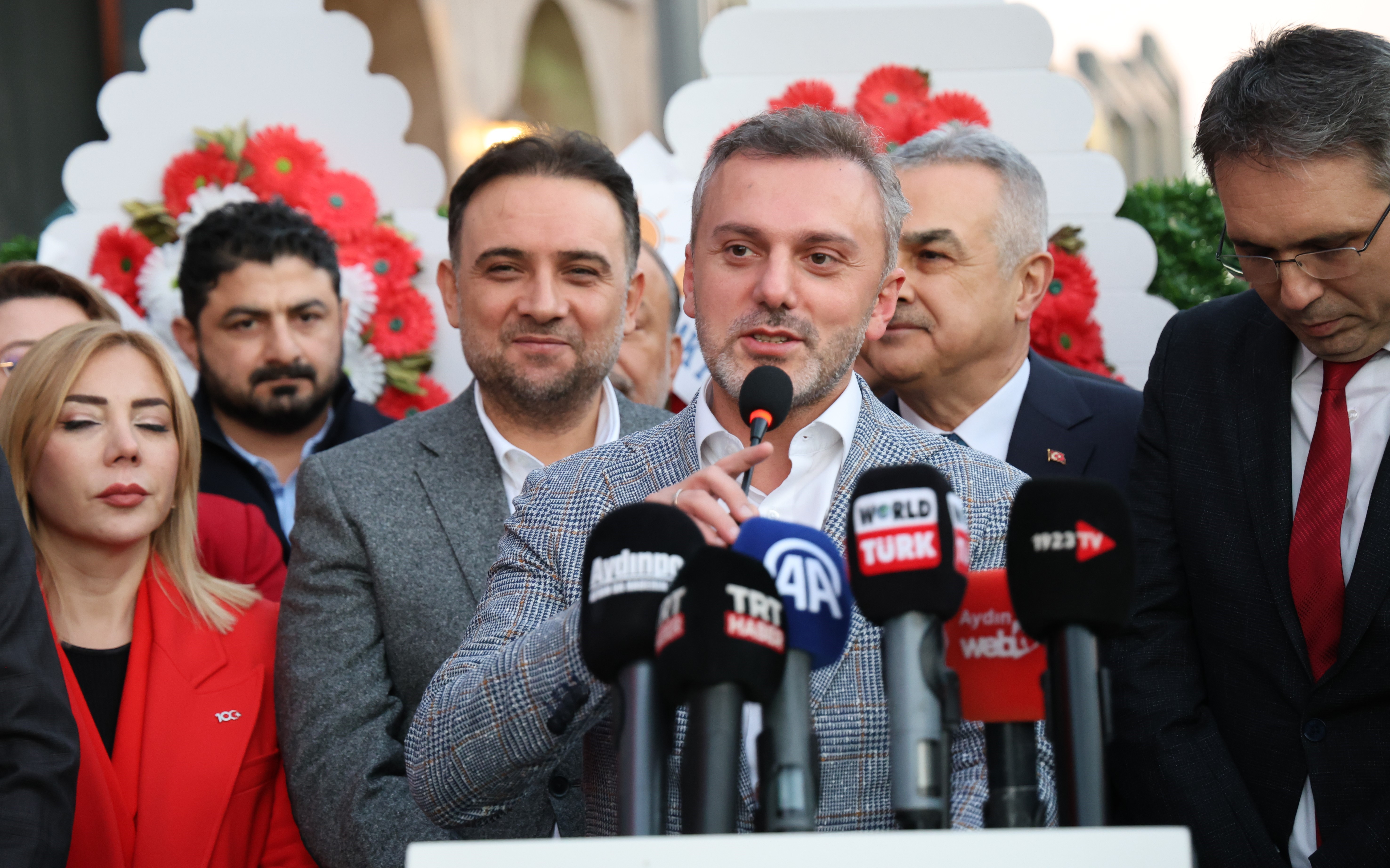 ak-parti-aydin-il-baskanliginin-yeni-binasi-torenle-acildi-2