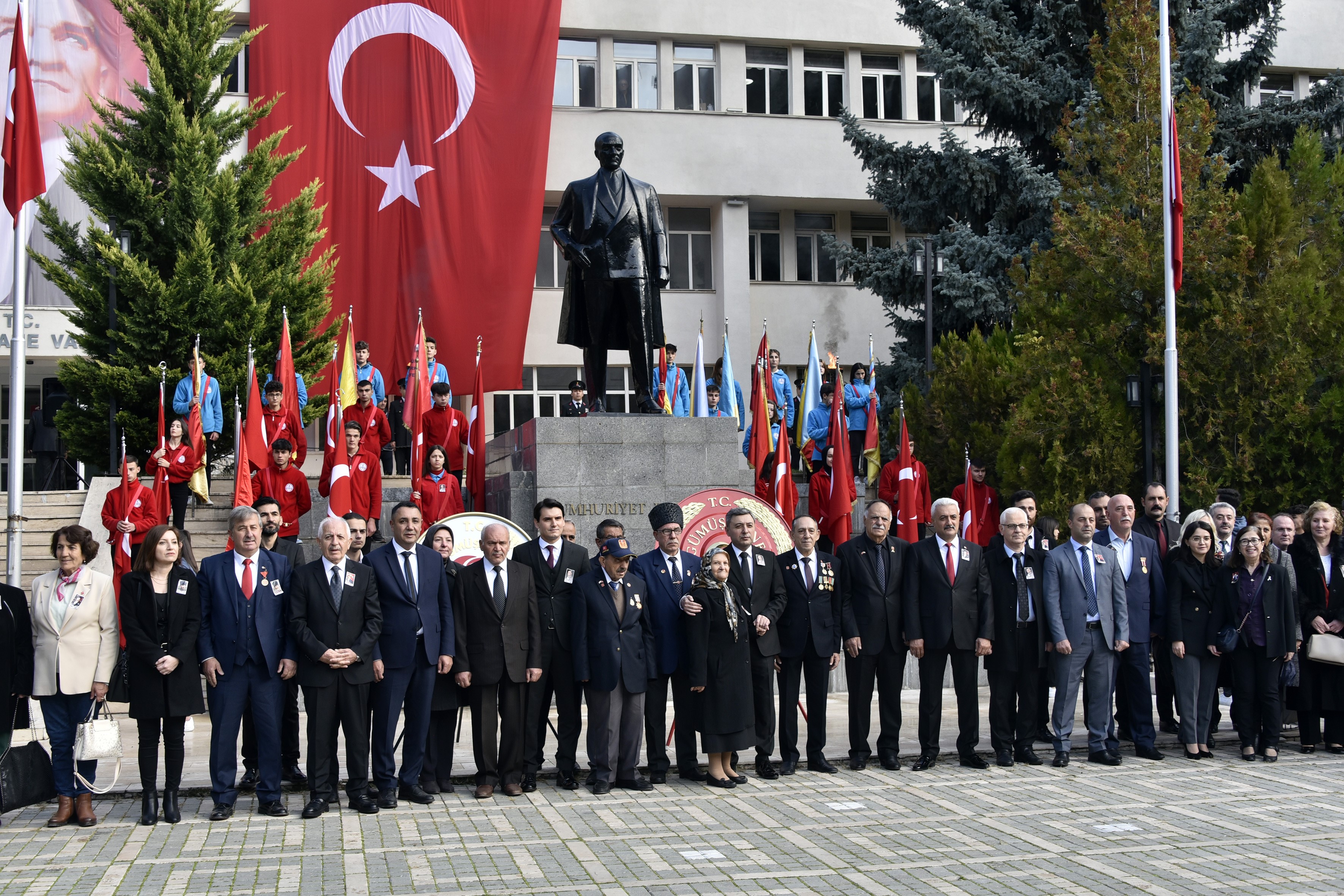 Gazi Mustafa Kemal Atatürk vefatının 85. yılında Gümüşhane'de anıldı (3)