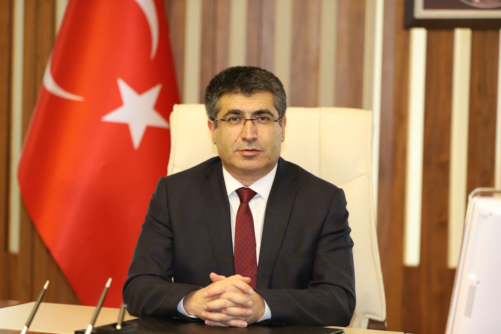 NEVÜ Rektörü Prof. Dr. Semih Aktekin