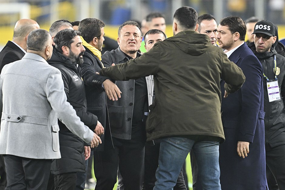 Şok Olay Halil Umut Meler'e Saldıran Faruk Koca Gözaltına Alındı! İşte Tüm Detaylar...