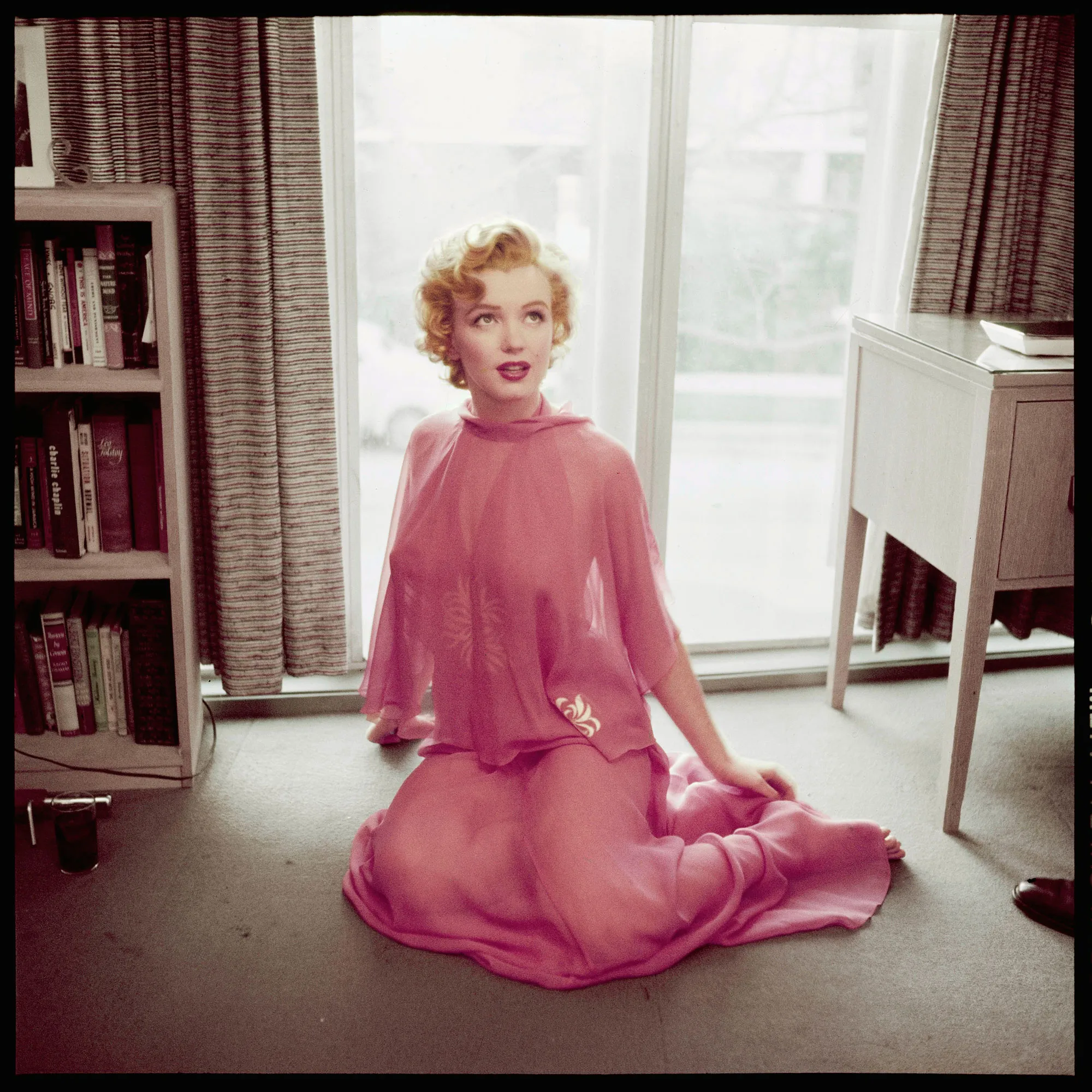 Marilyn Monroenun Mezarinin Yani Dahil Bir Cok Esyasi Satisa Cikiyor 1