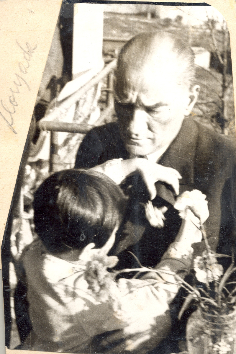 Ataturkun 23 Nisan Resimleri Cocuklarla Birlikte Mustafa Kemal Ataturk Resimleri 696969696996