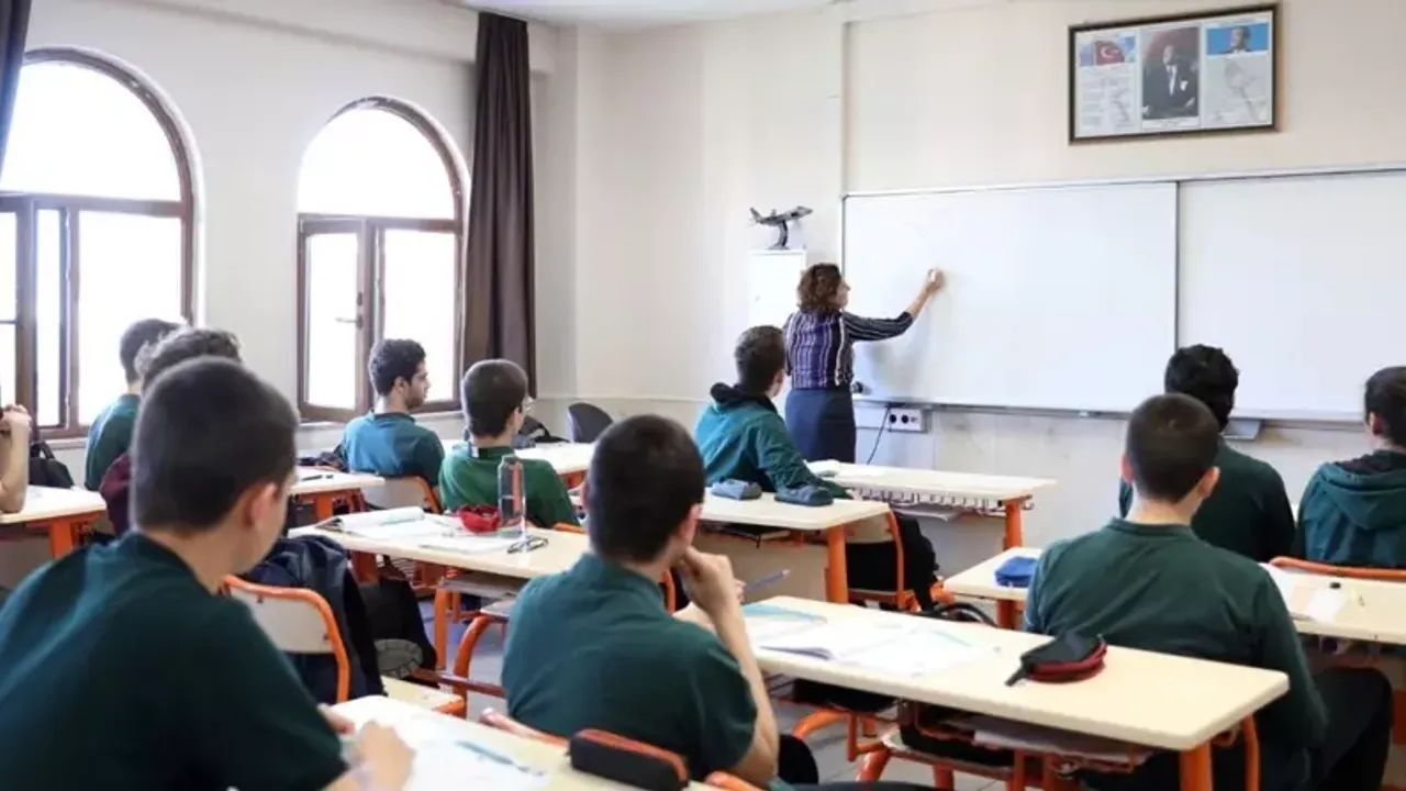 Okullar Tatil Mi Yenibakis