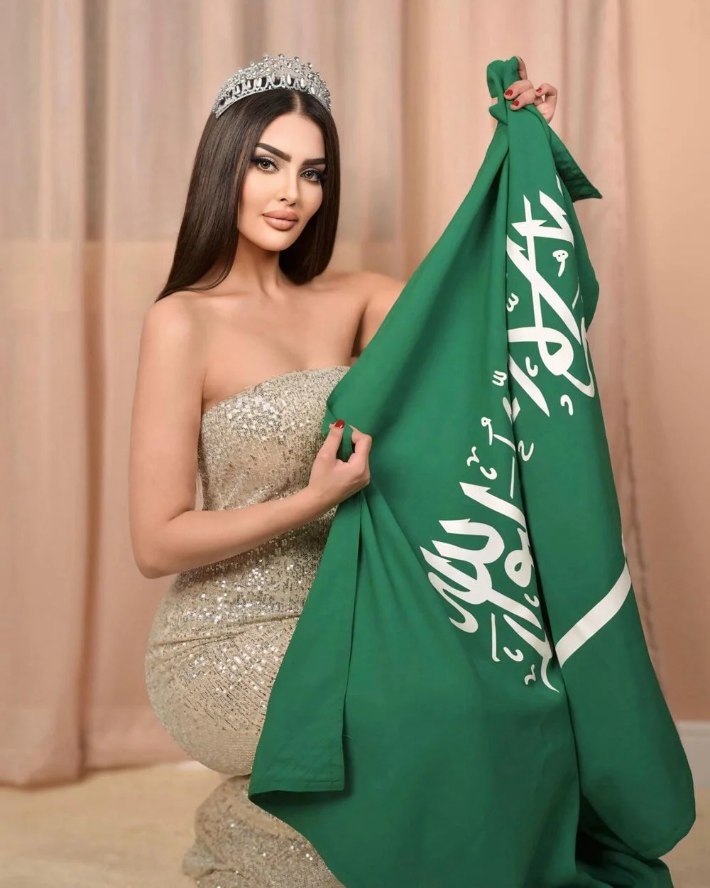 Suudi Arabistanli Model Rumy Al Qahtani Kainat Guzeli Olma Yolunda (3)