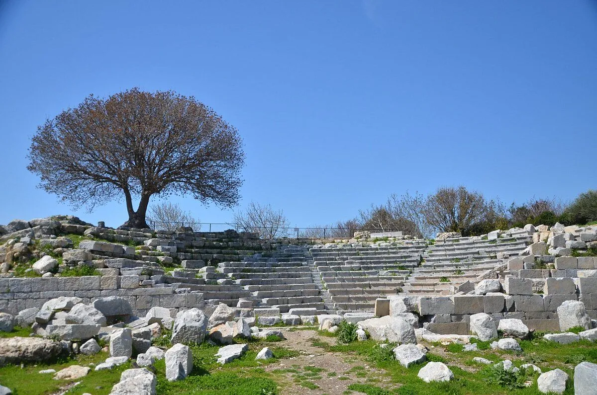 Teos Antik Kenti Yeni Bakış