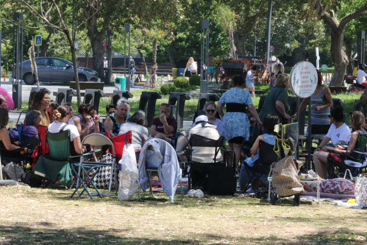 Antalya 41 Dereceyi Gordu Sicaktan Bunalanlar Sahillere Akin Etti (1)-1