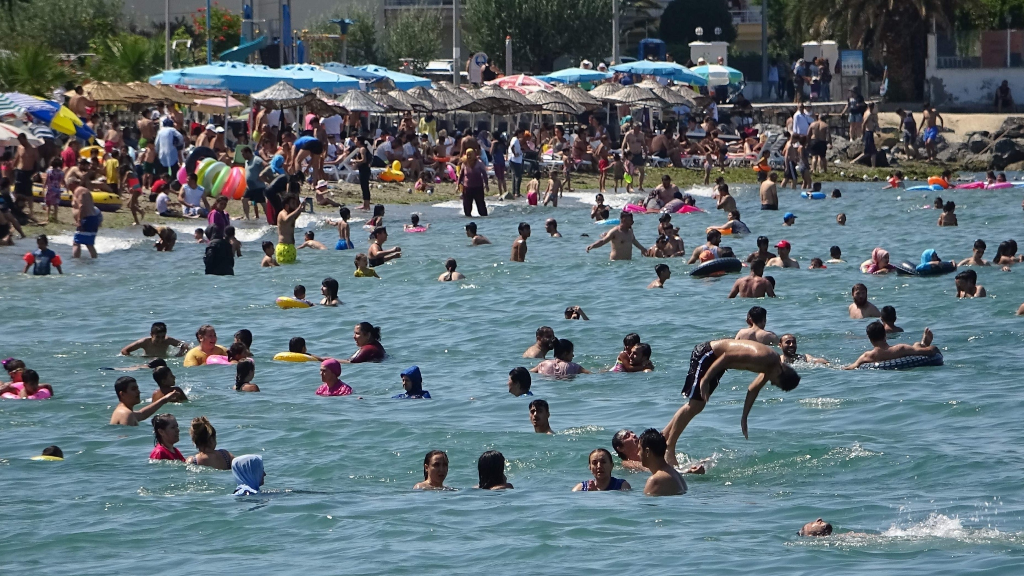 Bursanin Deniz Ve Golleri Temiz 24 Plajda Yuzme Serbest (3)