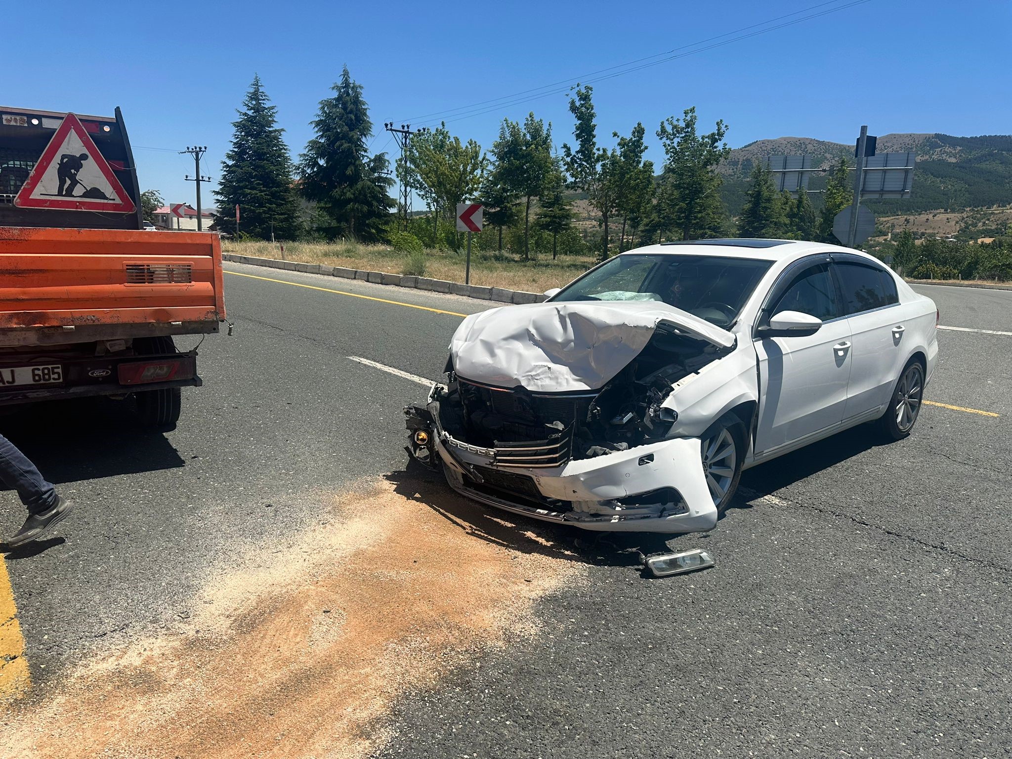 Elazig Malatya Karayolunda Korkutan Kaza 3 Yarali (3)