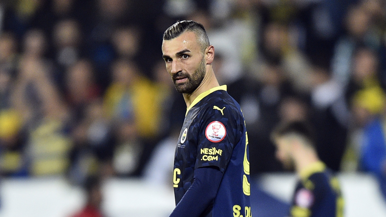 Ersun Yanalin Ilk Transferi Fenerbahceden Deneyimli Forvet Amedspora Geliyor