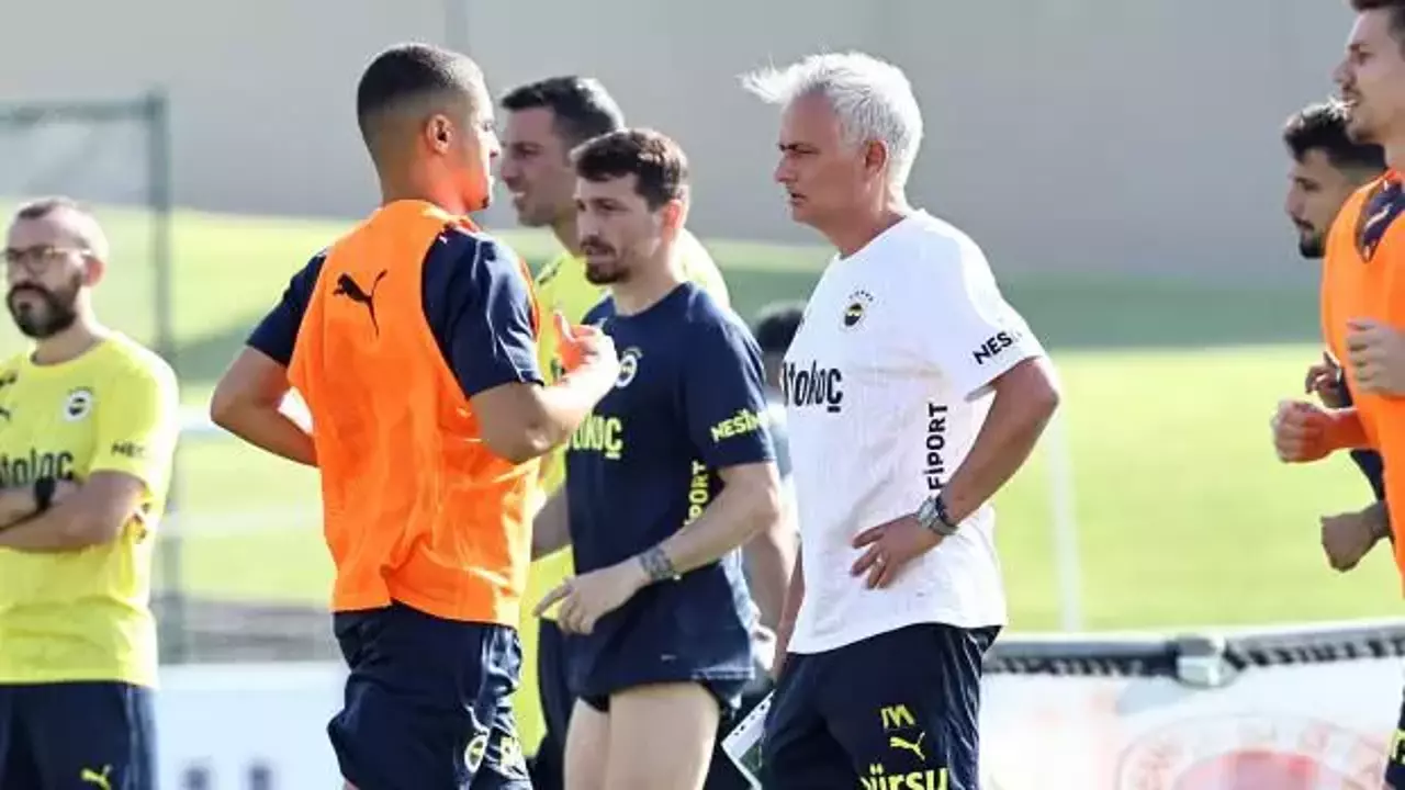 Fenerbahcede Mourinhonun Antrenmanlari Sert Geciyor-1