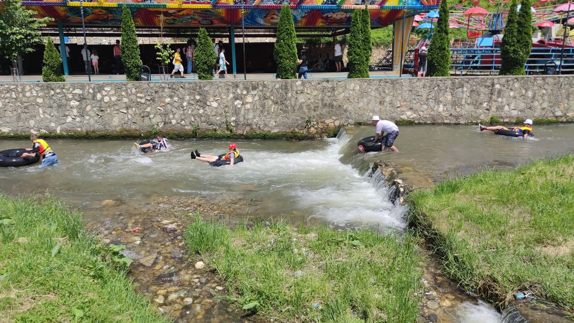 Kosovada Sambrel Ile Rafting Heyecani (1)