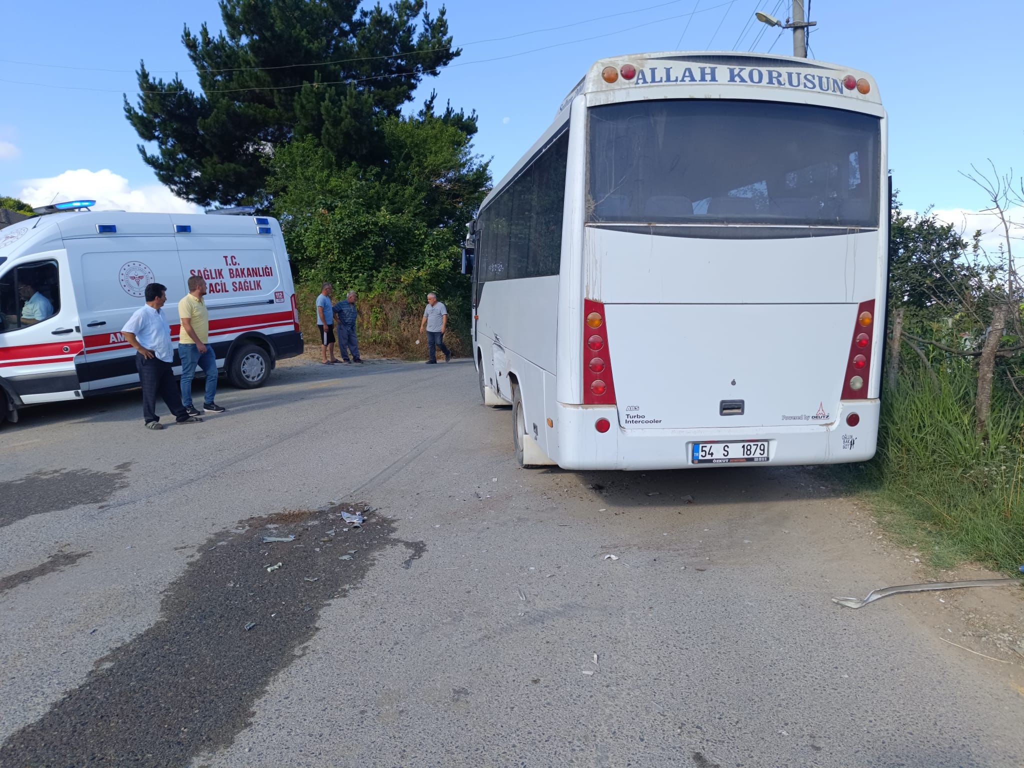 Sakaryada Servis Midibusu Ile Panelvan Arac Carpisti 3 Yarali (2)