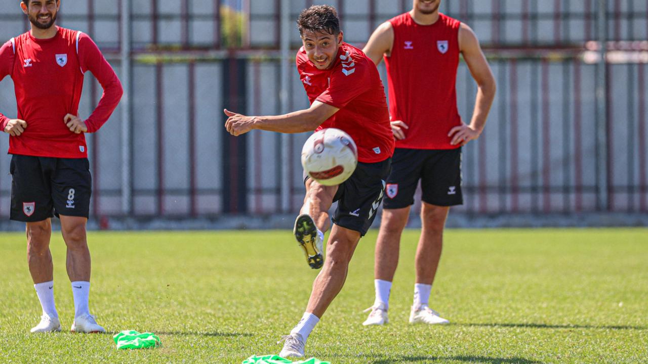 Samsunspor Muhammed Gumuskaya Ile Yollarini Ayirdigini Acikladi