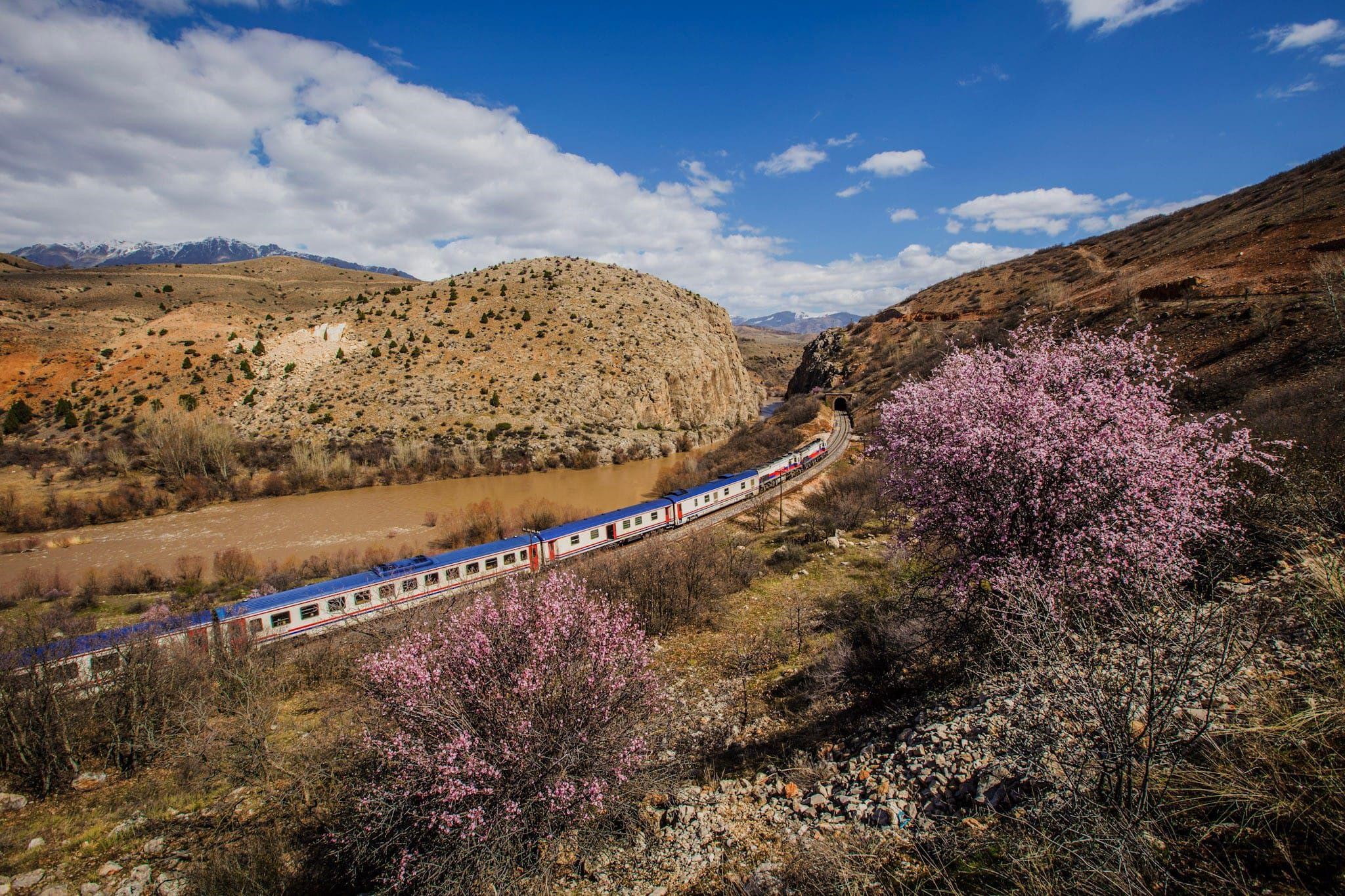 Turistik Tatvan Treni Yola Cikiyor Iste Tatvan Treni Sefer Tarihi (2)