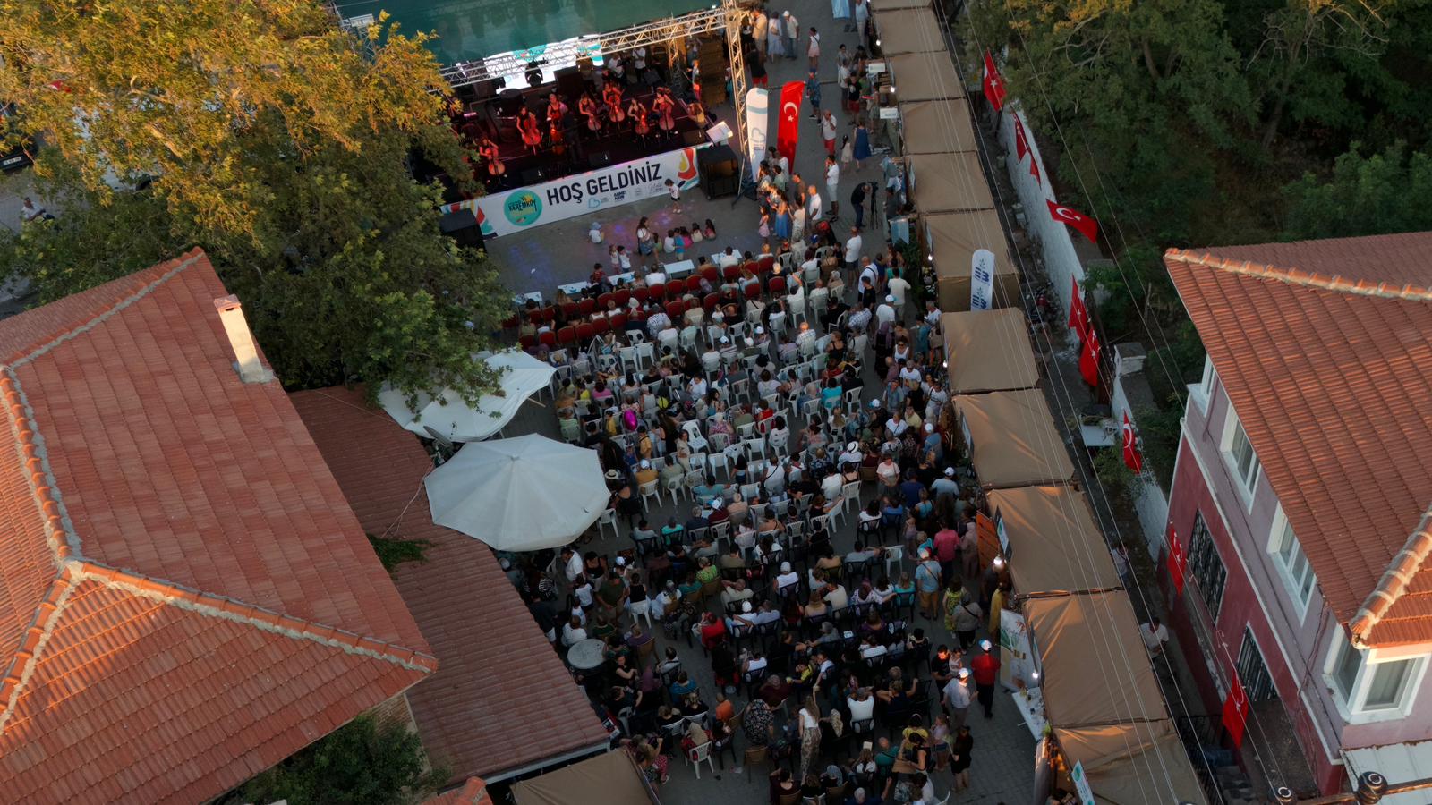 3. Uluslararasi Keremköy Festi̇vali̇ İlk Gününde Dolu Dolu Festi̇val Programiyla Başladi3