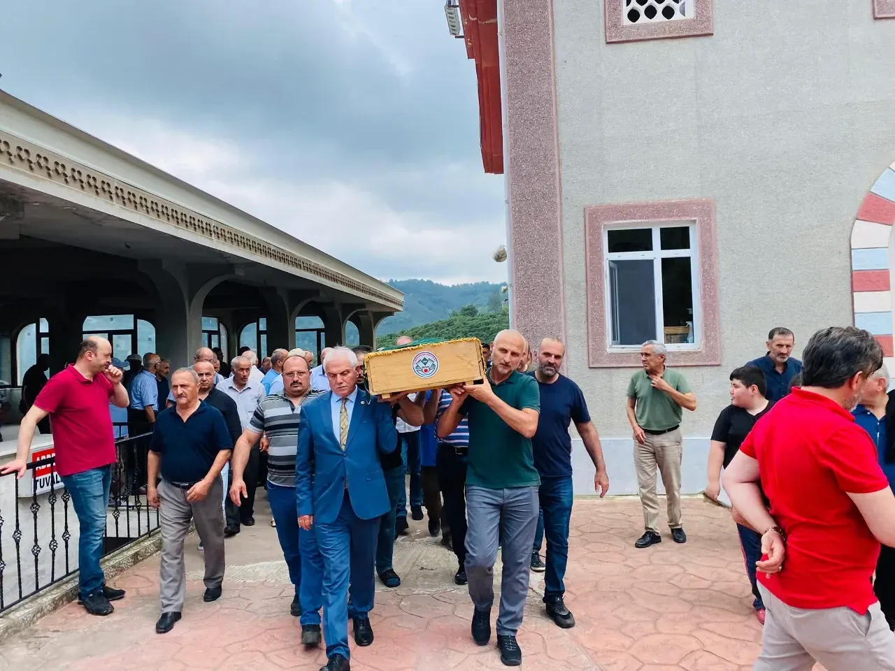 Ak Parti Giresun Milletvekili Nazım Elmas (2)