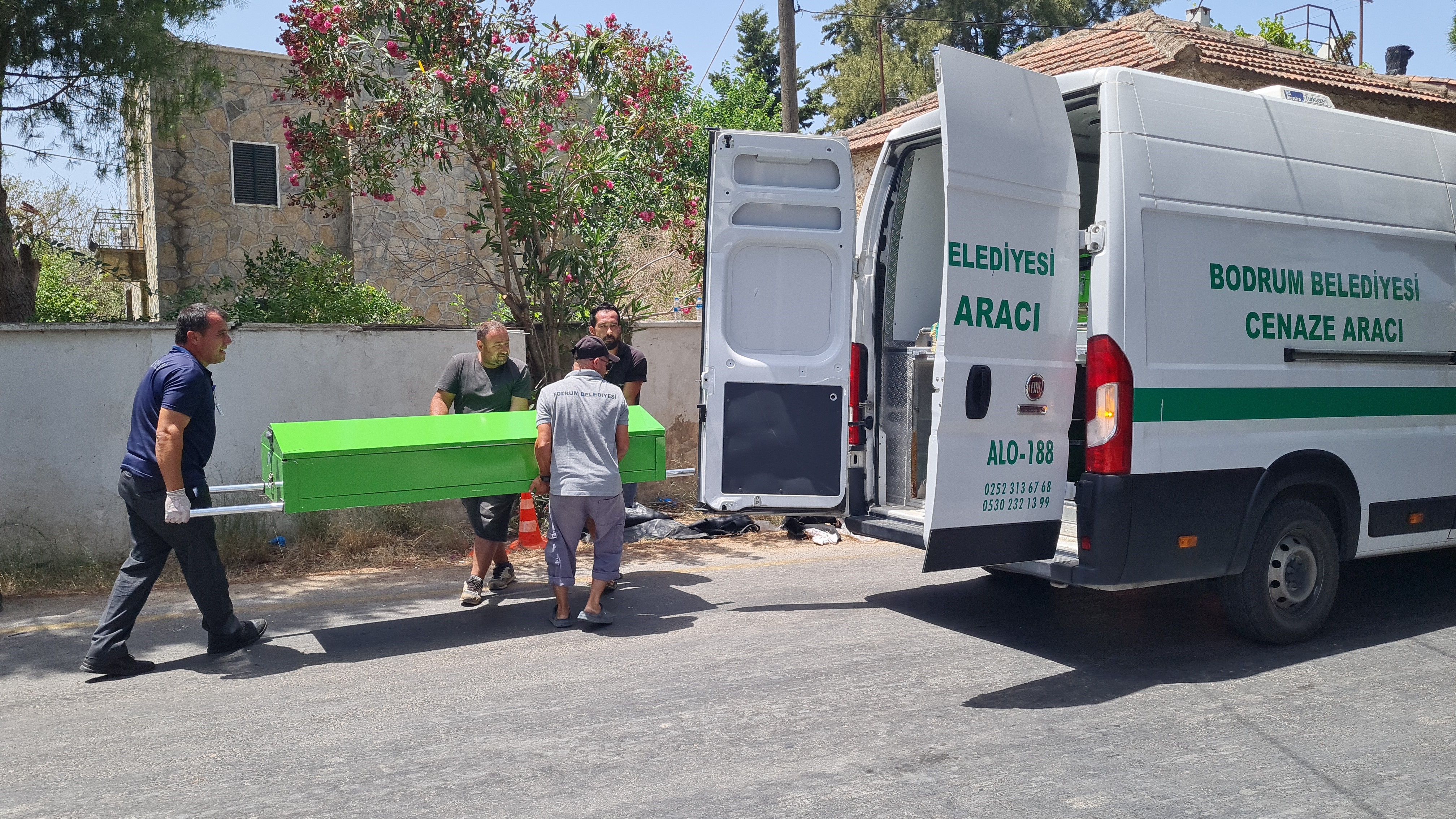 Bodrumda Feci Kaza Araca Carpan Motosikletteki 2 Genc Hayatini Kaybetti (1)