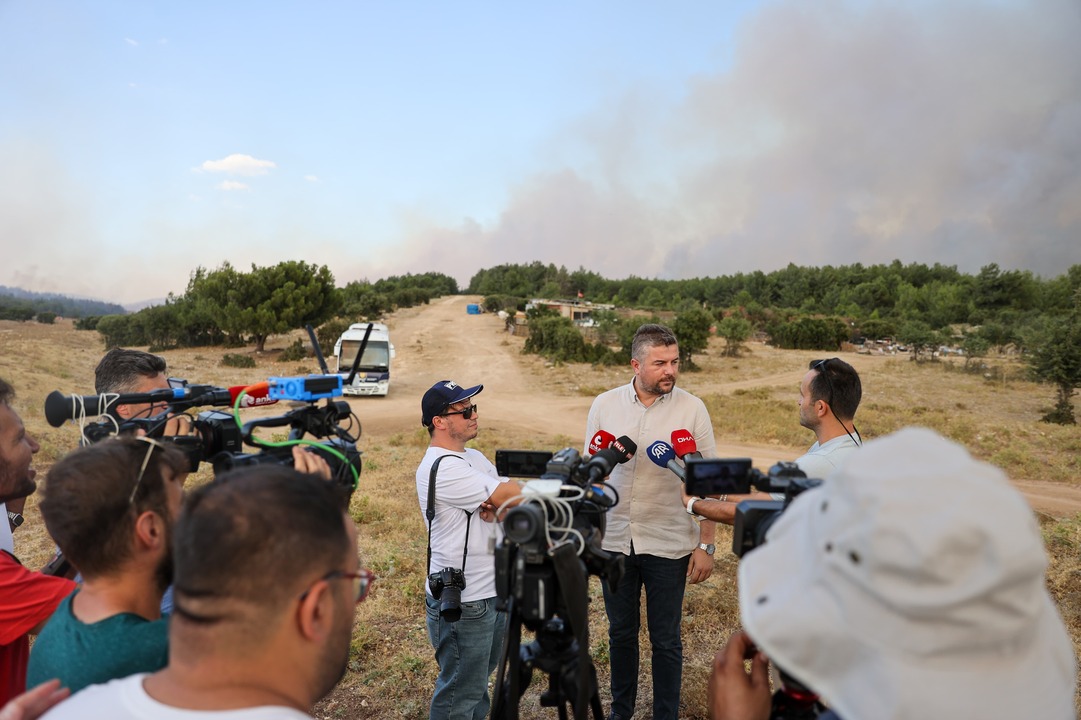 Buca Belediyesi Ekipleri Orman Yanginina Karsi Olaganustu Mucadele Gosterdi 1