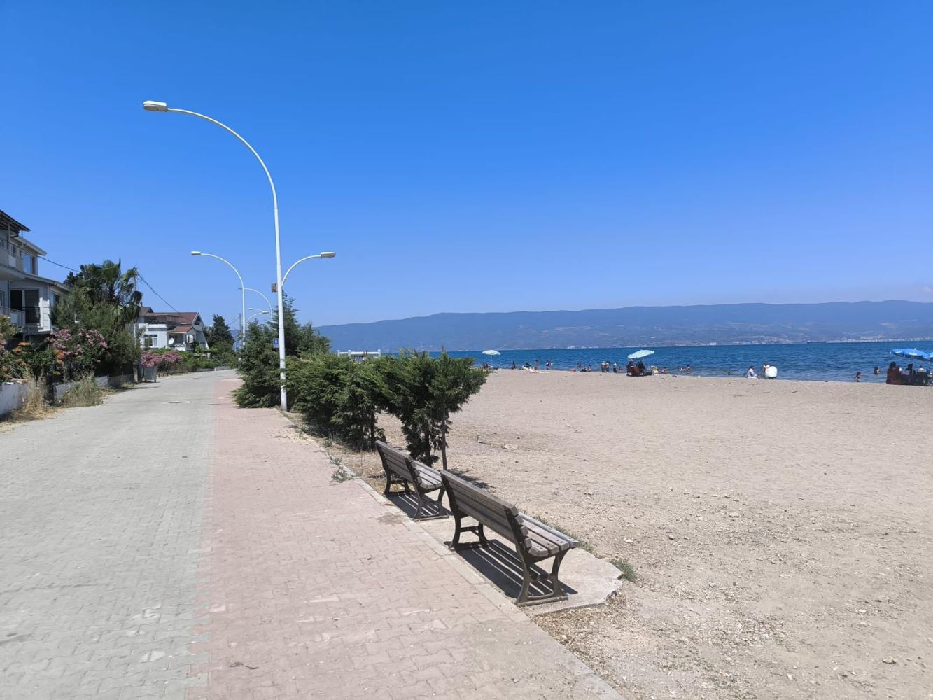 Gemlik Belediyesinden Kapsamli Sahil Temizligi Operasyonu 4