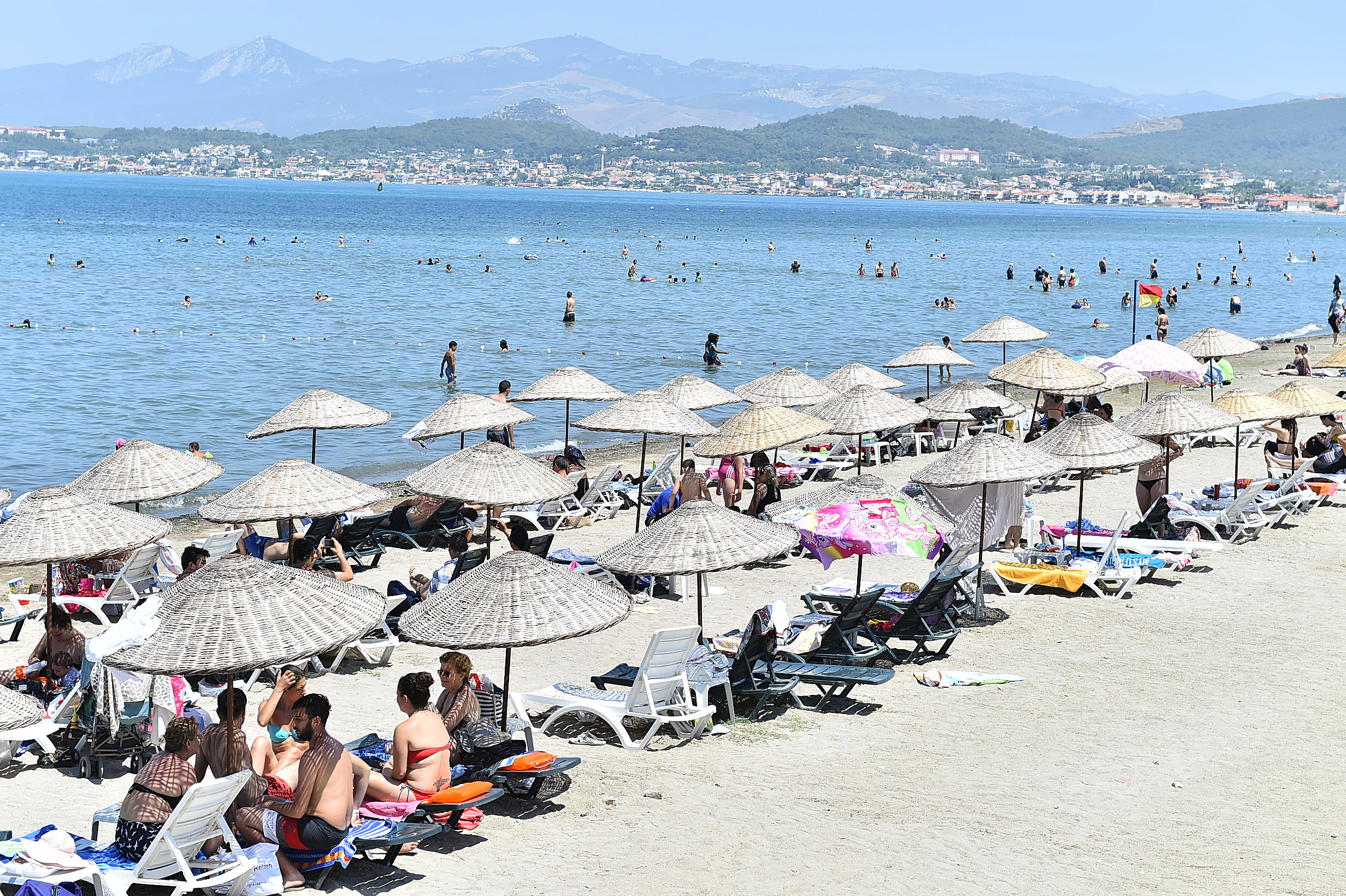 İzmir Urla Kum Denizi Plajı