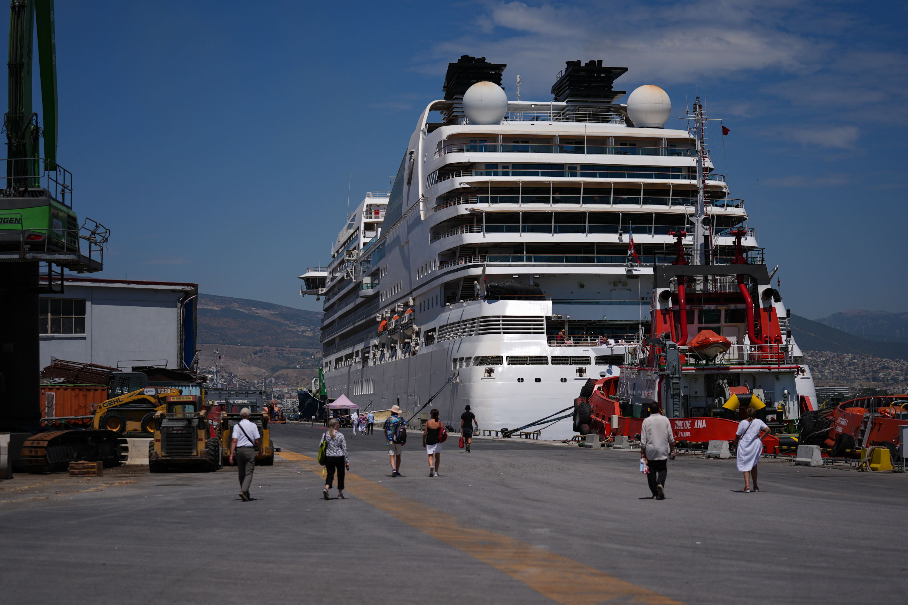 Izmirde Turizm Patlamasi Alsancak Limanina Rekor Ziyaretci Akini (4)