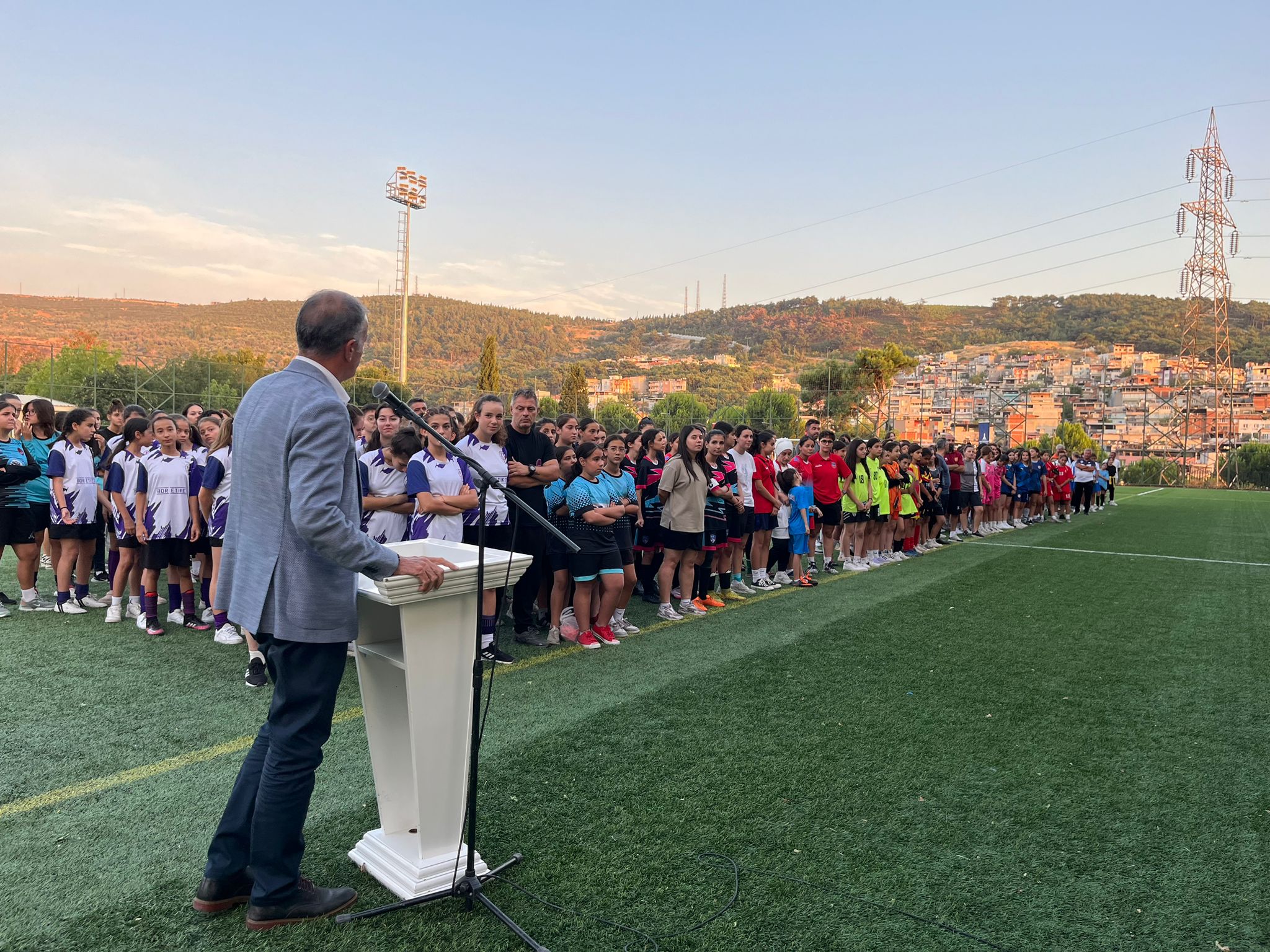 Kiz Cocuklarini Spora Tesvik Etmek Amaciyla Duzenlenen Turnuva Basariyla Tamamlandi 1