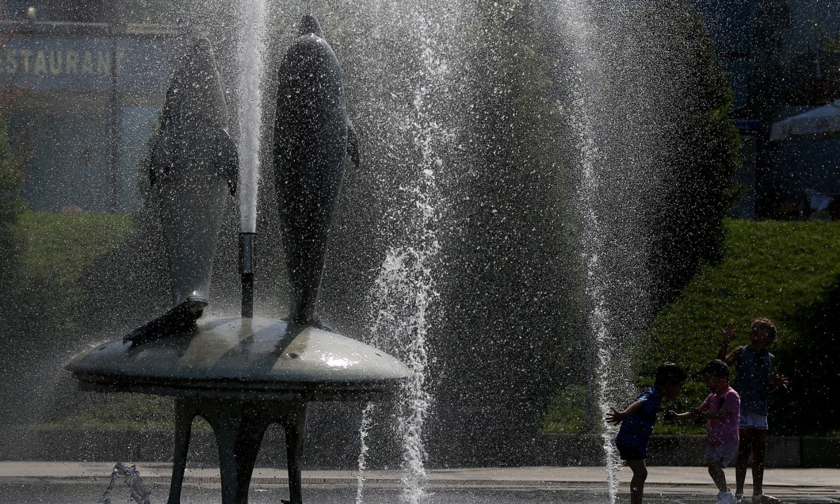 Meteoroloji Bursayi Ikaz Etti Bursada Sicak Hava Vatandaslari Bunaltiyor (2)