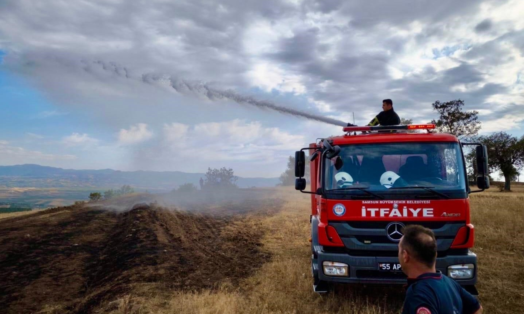 Samsunda Sicaklar Aniz Yanginlarini Tetikliyor Itfaiye 371 Yangina Mudahale Etti (1)