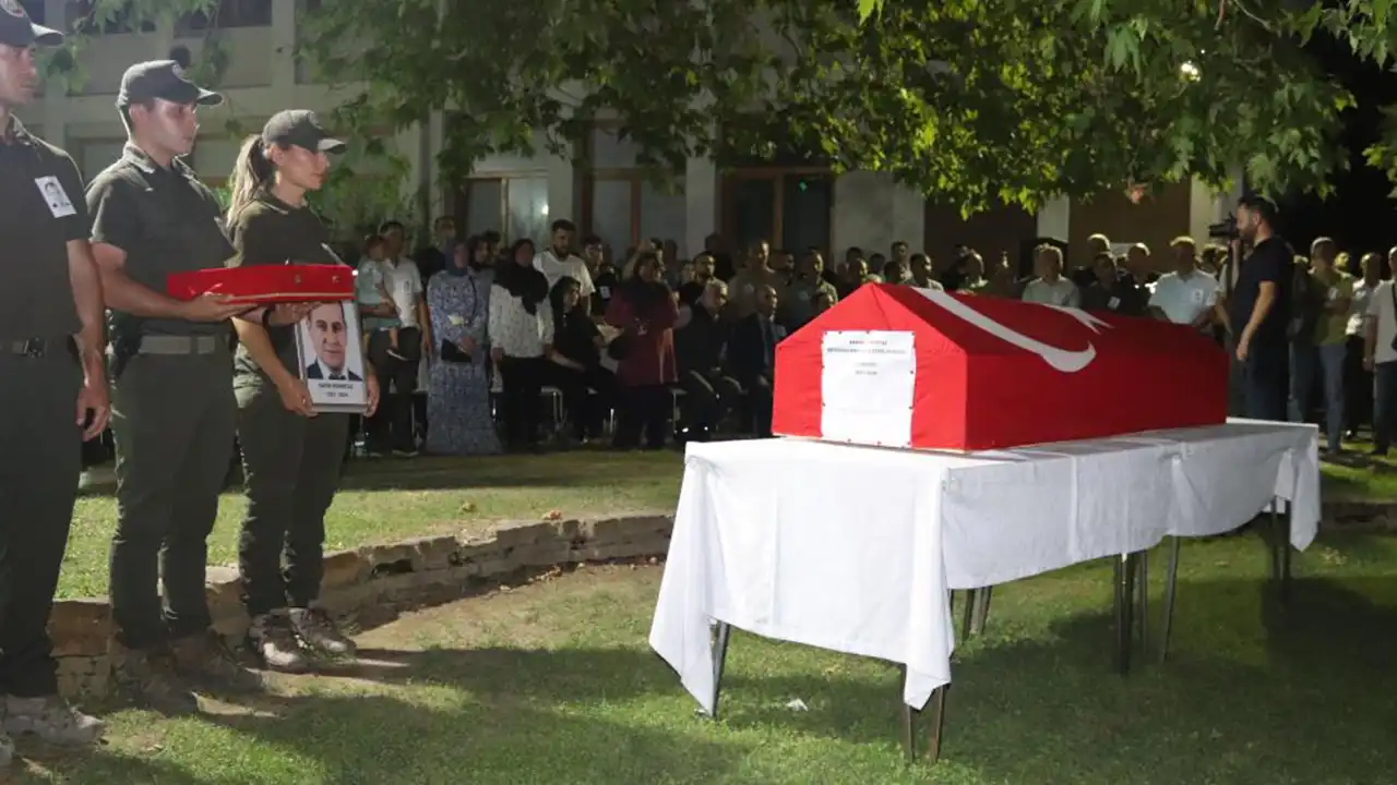 Şehit Orman İşletme Müdürü Şahin Dönertaş son yolculuğuna uğurlandı!-1