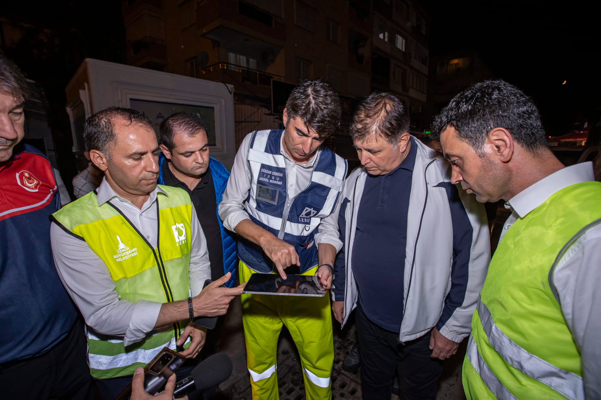 Siddetli Yagis Ve Yildirim Dusmeleri Felakete Yol Acti Baskan Tugay Sahaya Indi 1