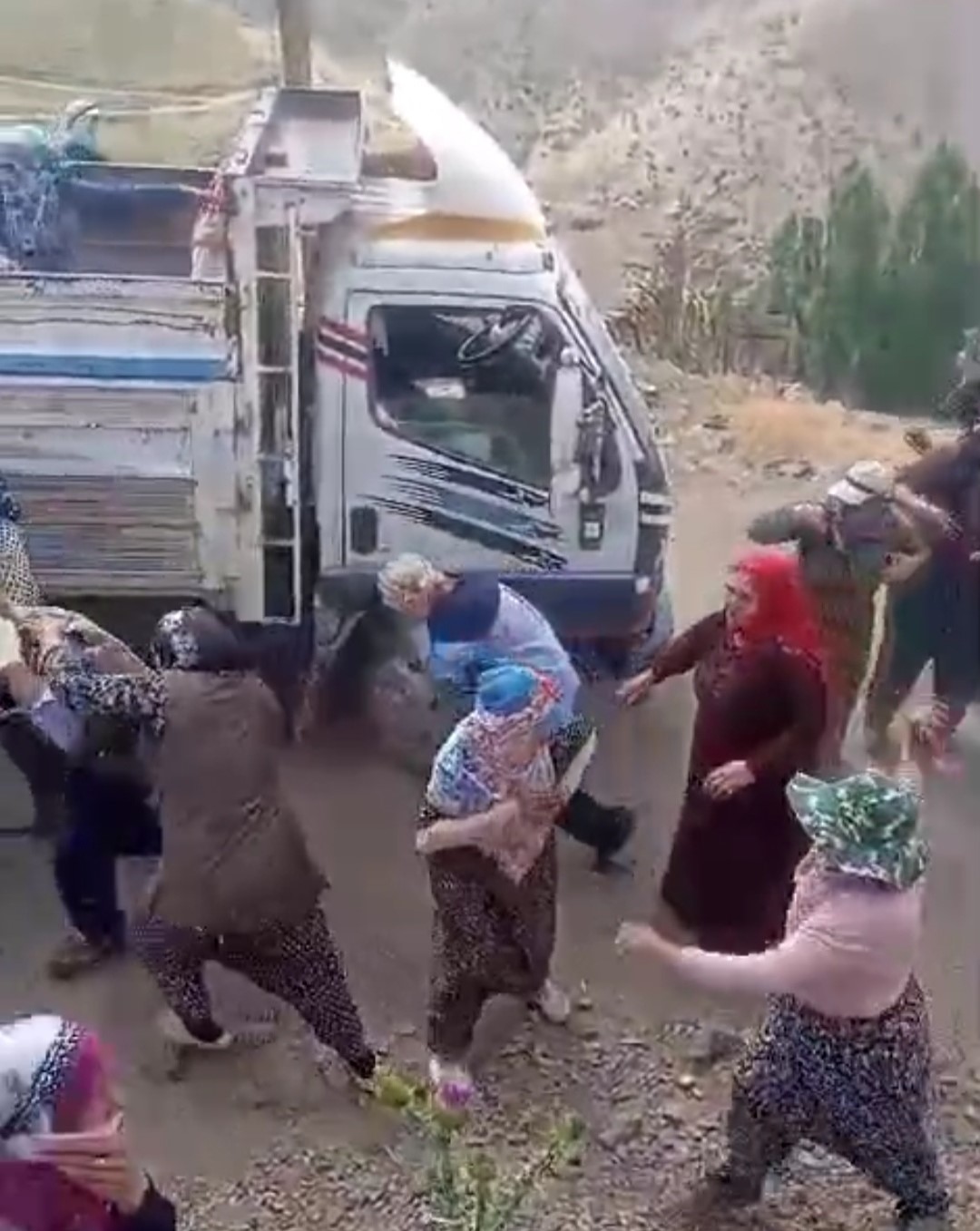 Van Başkale'de Yayla Arazisi Anlaşmazlığı Şiddete Döndü 3 Yaralı (2)